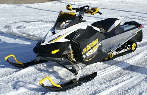 Фотография мотобуксировщика BRP Ski-Doo MXZ Renegade 800R